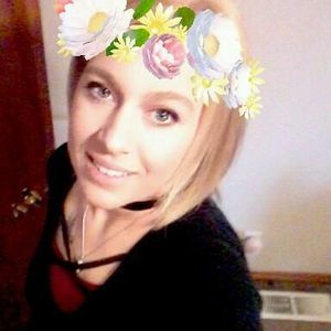 Meet your Posher, Holly